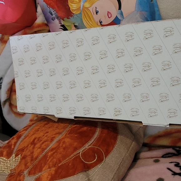 Porcelain Doll - Picture 8 of 10